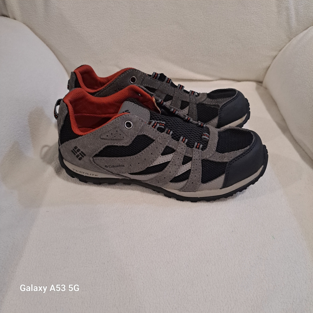 Columbia Men's Black and Gray Athletic Shoes